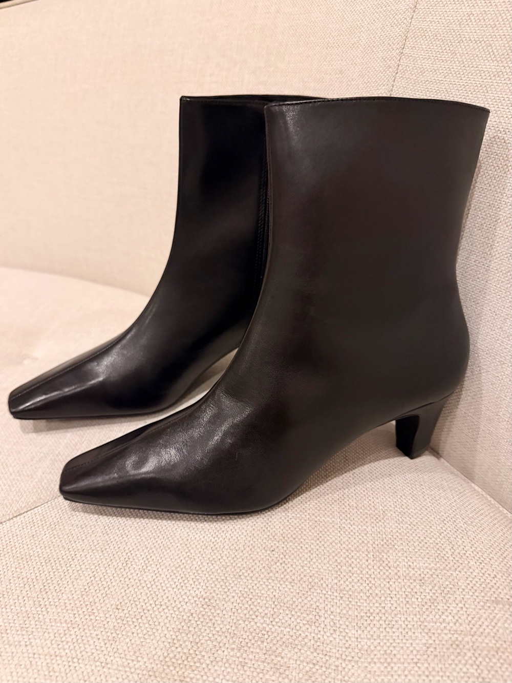 SCHUTZ Black Pointed Square Toe Mid-Heel Ankle Boot
